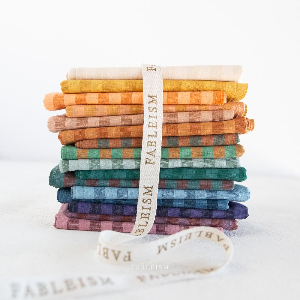 Der Rabe im Schlamm Patchworkstoffe kaufen Quiltshop Deutschland Fableism Sun Stripes Fat Quarter Bundle Wovens