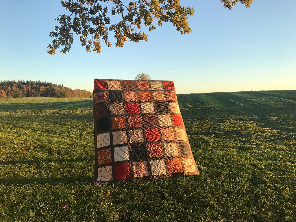 Der Rabe im Schlamm Ravenbrook deutsche Quiltanleitung Quilt Pattern Patchworkdecke nähen Quiltkurs Quilten lernen