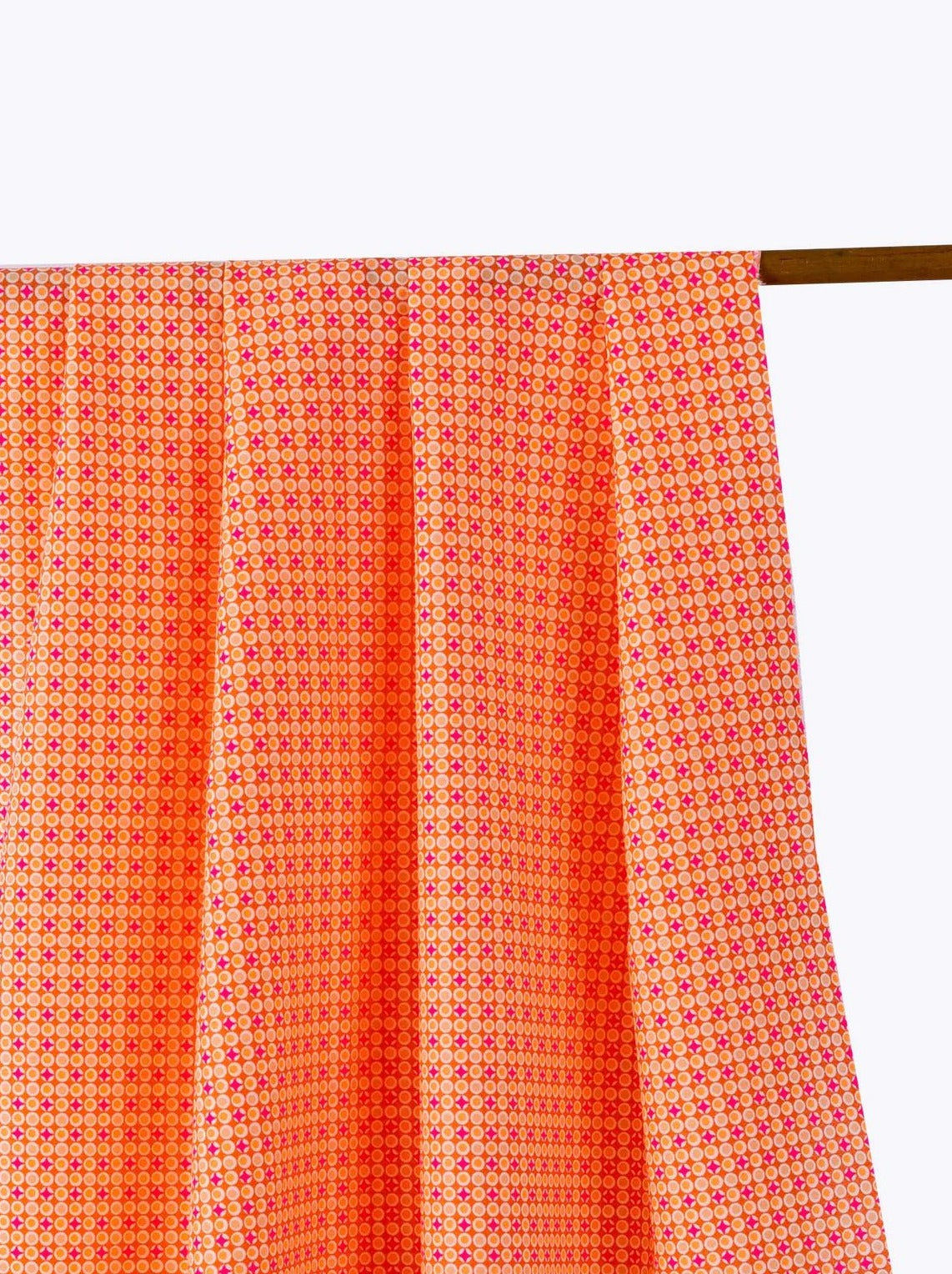 Der Rabe im Schlamm Fat Quarter Patchworkstoff kaufen Petit Pan Paris Stoff Deutschland Neon Neonstoff Django