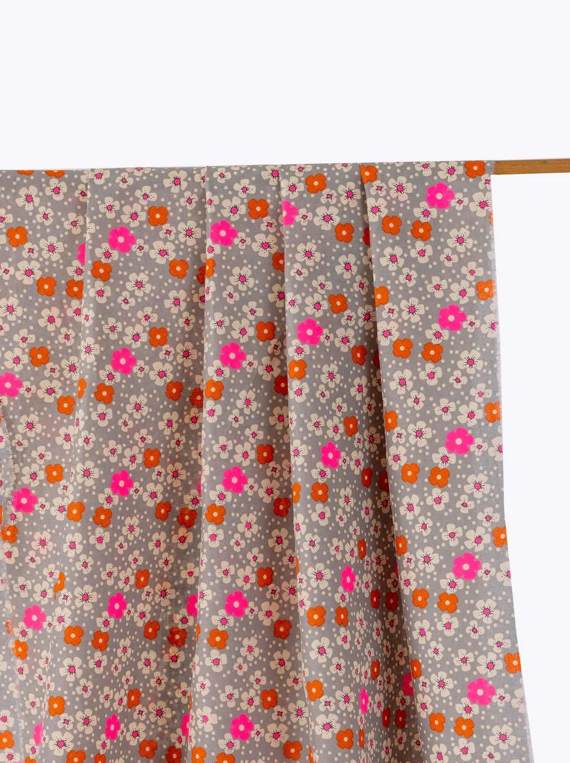 Der Rabe im Schlamm Fat Quarter Patchworkstoff kaufen Petit Pan Paris Stoff Deutschland Neon Neonstoff