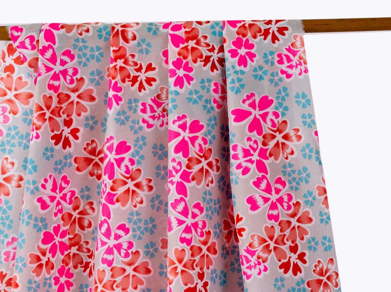 Der Rabe im Schlamm Meterware Patchworkstoff kaufen Petit Pan Paris Stoff Deutschland Junko hellgrau Neon Neonstoff