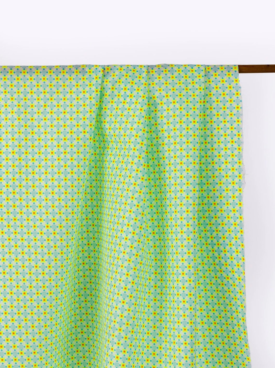 Der Rabe im Schlamm Fat Quarter Patchworkstoff kaufen Petit Pan Paris Stoff Deutschland Neon Neonstoff