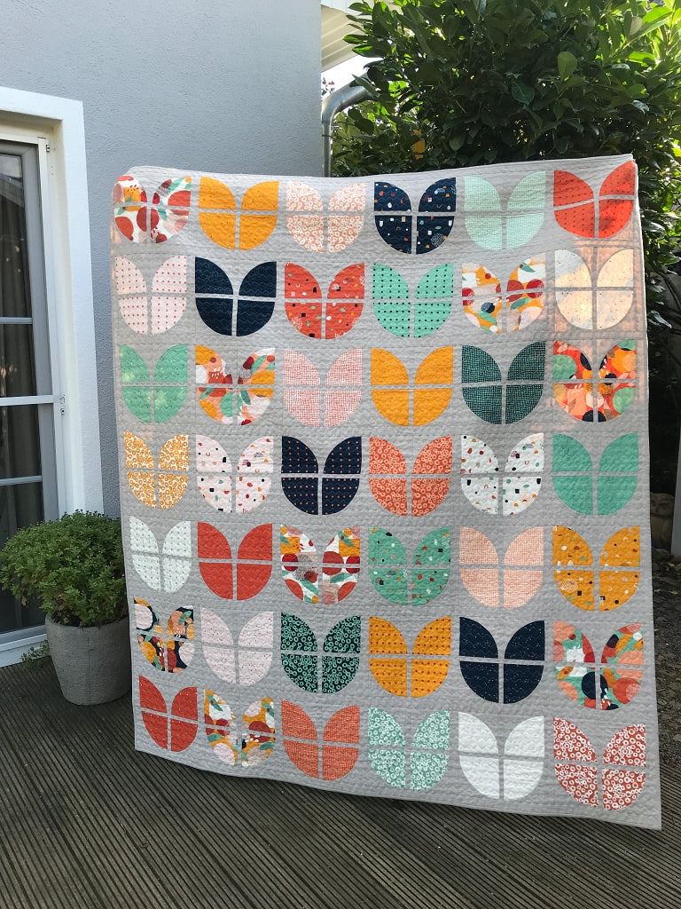 Der Rabe im Schlamm Ravenbrook 3 Quilt Quiltanleitung Quiltpattern deutsch Layer Cake Fat Quarter friendly