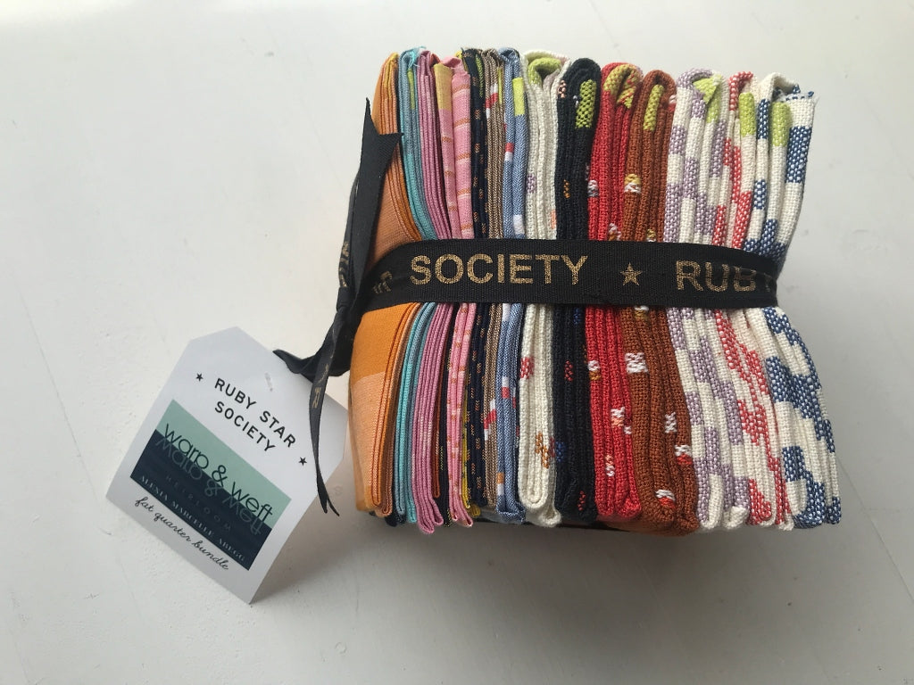 Fat Quarter Bundle Warp & Weft Heirloom Ruby Star Society Alexia Abegg kaufen Der Rabe im Schlamm