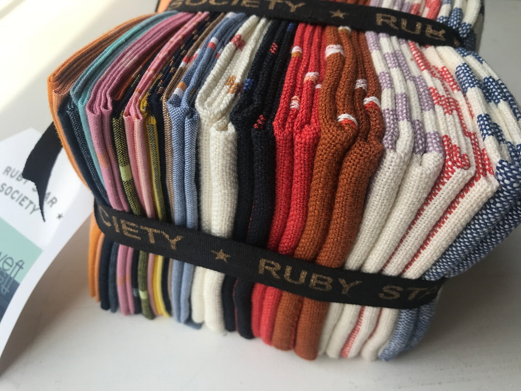 Fat Quarter Bundle Warp & Weft Heirloom Ruby Star Society Alexia Abegg kaufen Der Rabe im Schlamm