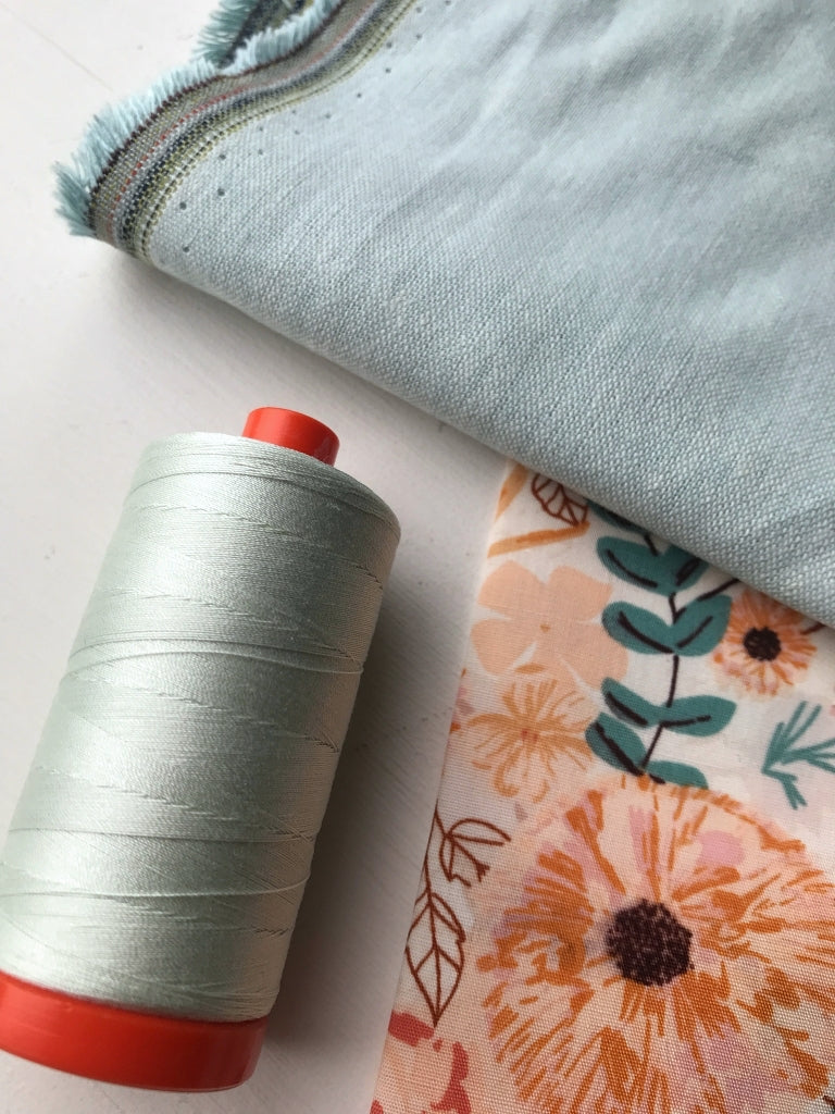 Quilt Kit Materialpackung Nähpaket Ravenbrook 1 Art Gallery Fabrics Bookish Essex yarn dyed Linen