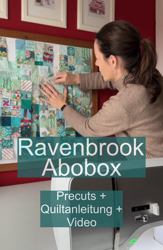 Ravenbrook Abobox Der Rabe im Schlamm Stoff Precuts Art Gallery Fabrics Patchworkdecke nähen Quiltvideo Anleitung Anfänger Deutschland Stoffabo Quiltpattern deutsch 